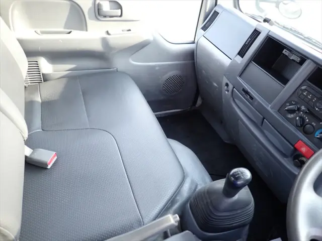 いすゞ エルフ TPG-NKR85AN(2WD)の写真42