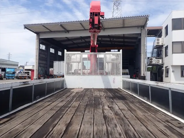 いすゞ フォワード TKG-FRR90S2(2WD)の写真6