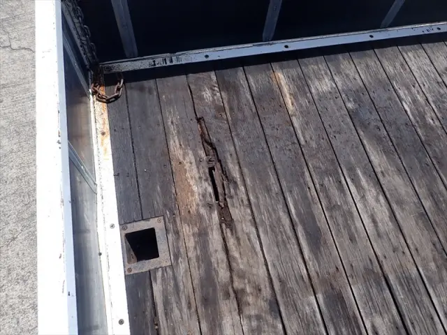 いすゞ フォワード TKG-FRR90S2(2WD)の写真9