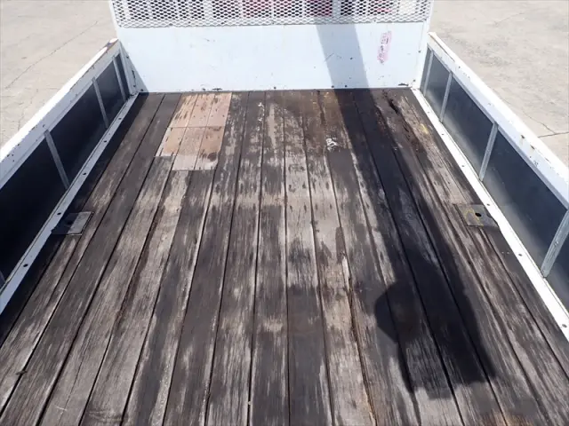 いすゞ フォワード TKG-FRR90S2(2WD)の写真10