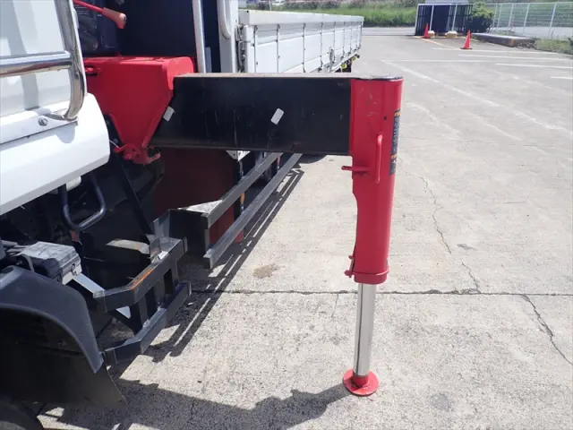 いすゞ フォワード TKG-FRR90S2(2WD)の写真15