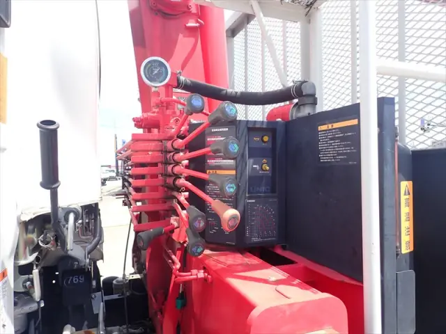 いすゞ フォワード TKG-FRR90S2(2WD)の写真16