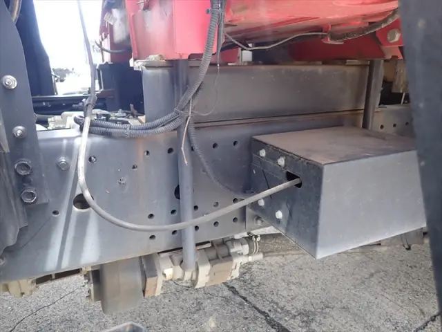 いすゞ フォワード TKG-FRR90S2(2WD)の写真21