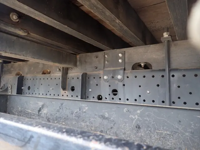 いすゞ フォワード TKG-FRR90S2(2WD)の写真30