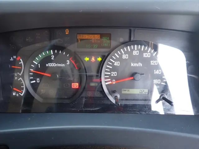 いすゞ フォワード TKG-FRR90S2(2WD)の写真34