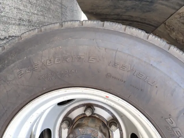 いすゞ フォワード TKG-FRR90S2(2WD)の写真48