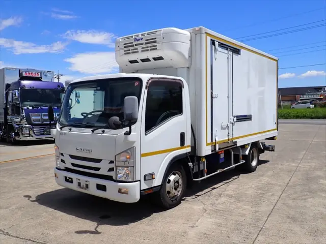 いすゞ エルフ TPG-NPR85AN(2WD)の写真1