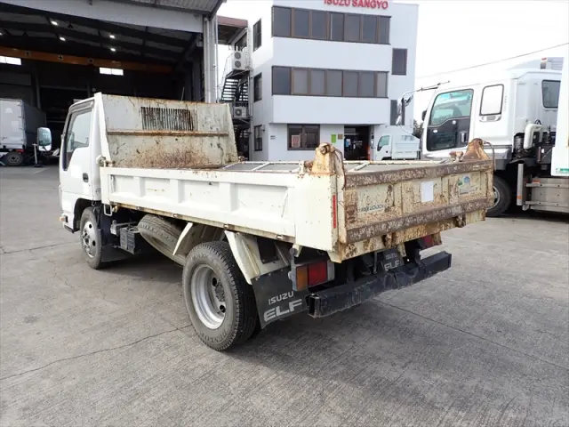 いすゞ エルフ TKG-NJR85AD(2WD)の写真4