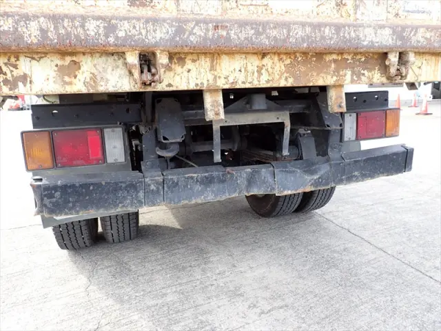 いすゞ エルフ TKG-NJR85AD(2WD)の写真5