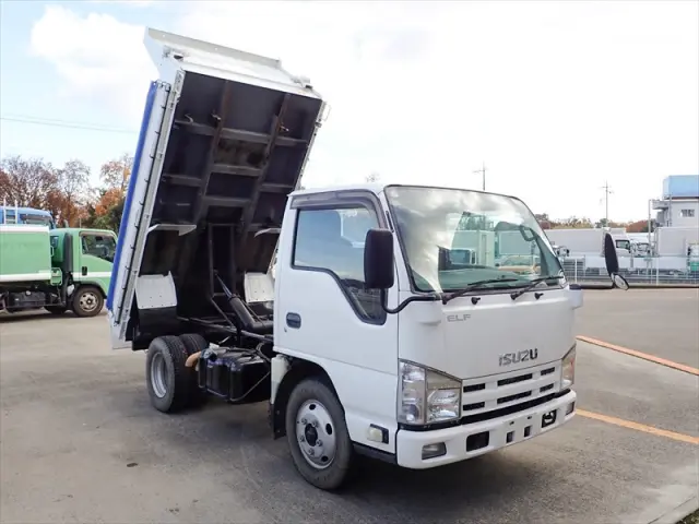 いすゞ エルフ TKG-NJR85AD(2WD)の写真6