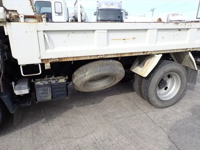 いすゞ エルフ TKG-NJR85AD(2WD)の写真7