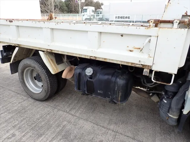 いすゞ エルフ TKG-NJR85AD(2WD)の写真8