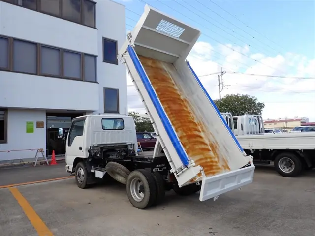 いすゞ エルフ TKG-NJR85AD(2WD)の写真8