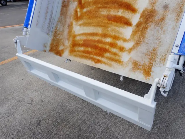 いすゞ エルフ TKG-NJR85AD(2WD)の写真11