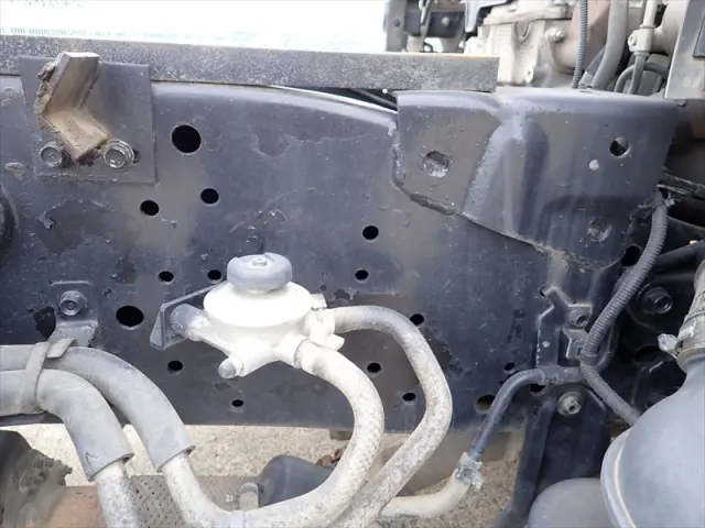 いすゞ エルフ TKG-NJR85AD(2WD)の写真20