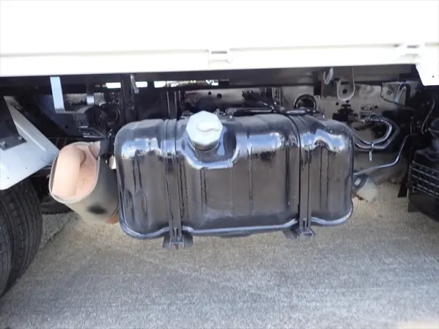 いすゞ エルフ TKG-NJR85AD(2WD)の写真20