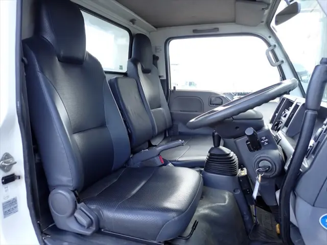 いすゞ エルフ TKG-NJR85AD(2WD)の写真21