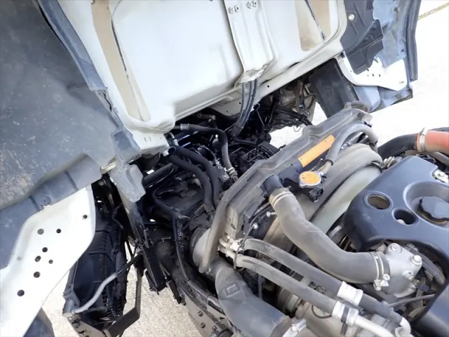 いすゞ エルフ TKG-NJR85AD(2WD)の写真31