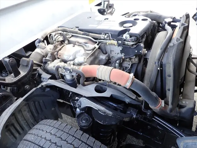 いすゞ エルフ TKG-NJR85AD(2WD)の写真32