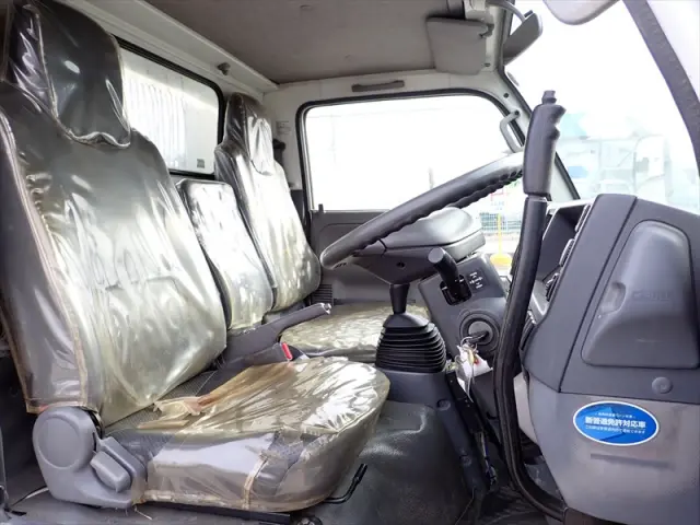いすゞ エルフ TKG-NJR85AD(2WD)の写真39