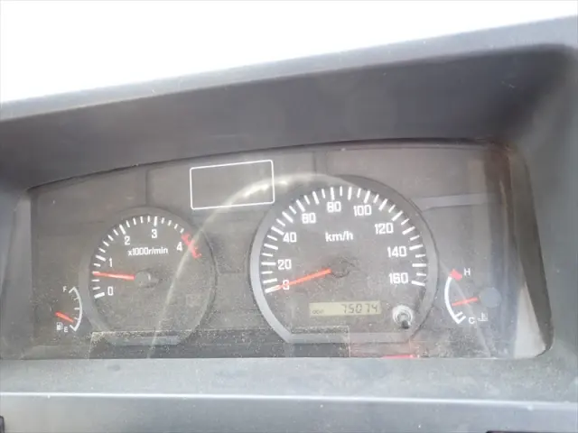 いすゞ エルフ TKG-NJR85AD(2WD)の写真44