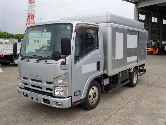 いすゞ エルフ TKG-NMR85Nの写真1