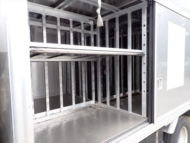 いすゞ エルフ TKG-NMR85Nの写真8