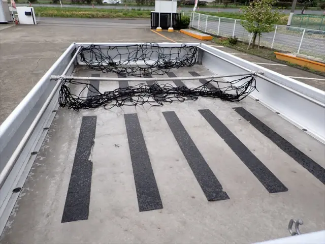 いすゞ エルフ TKG-NMR85Nの写真9