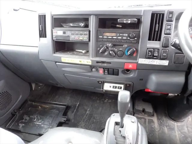 いすゞ エルフ TKG-NMR85Nの写真20