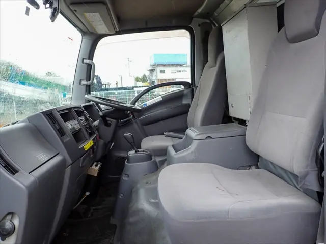 いすゞ エルフ TKG-NMR85Nの写真32