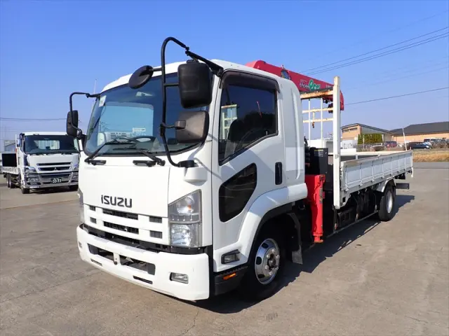 いすゞ フォワード TKG-FRR90S2(2WD)の写真1