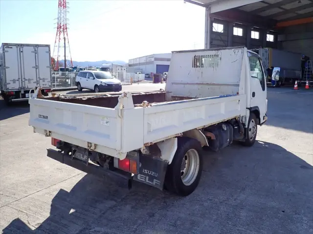 いすゞ エルフ SKG-NJR85AN(2WD)の写真2