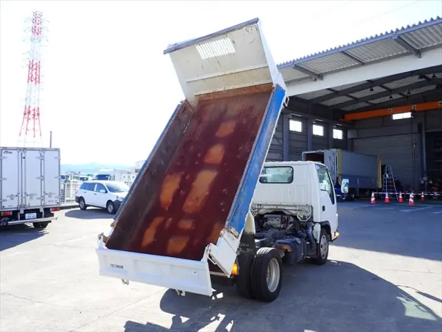 いすゞ エルフ SKG-NJR85AN(2WD)の写真9