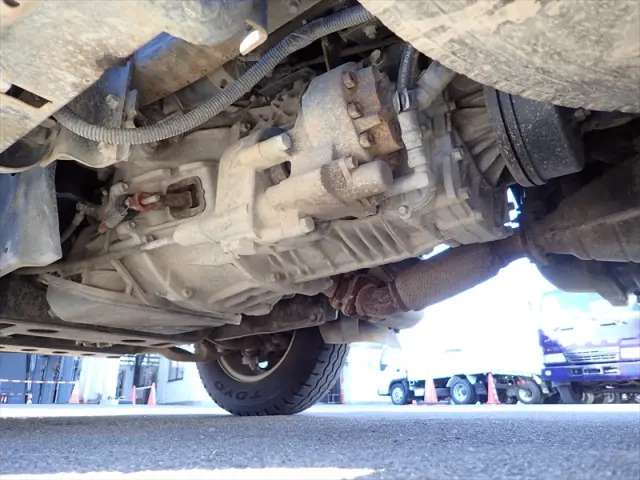 いすゞ エルフ SKG-NJR85AN(2WD)の写真19