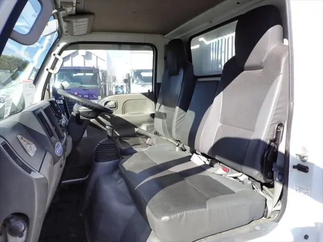 いすゞ エルフ SKG-NJR85AN(2WD)の写真21