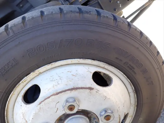 いすゞ エルフ SKG-NJR85AN(2WD)の写真35