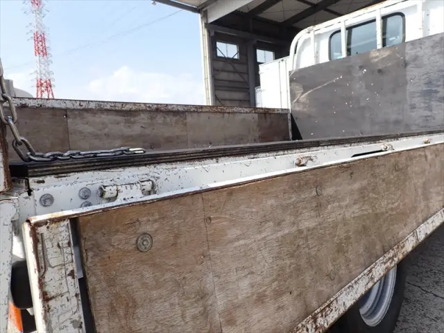 いすゞ エルフ TPG-NJR85A(2WD)の写真8