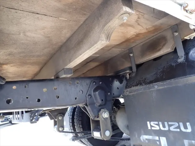 いすゞ エルフ TPG-NJR85A(2WD)の写真12