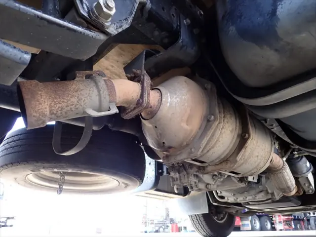 いすゞ エルフ TPG-NJR85A(2WD)の写真14