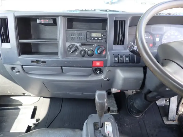 いすゞ エルフ TPG-NJR85A(2WD)の写真19