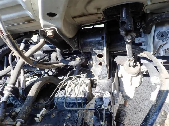 いすゞ エルフ TPG-NJR85A(2WD)の写真25