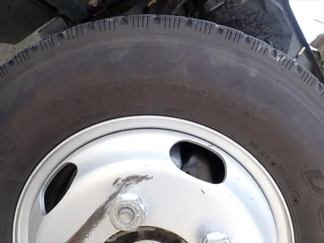 いすゞ エルフ TPG-NJR85A(2WD)の写真28