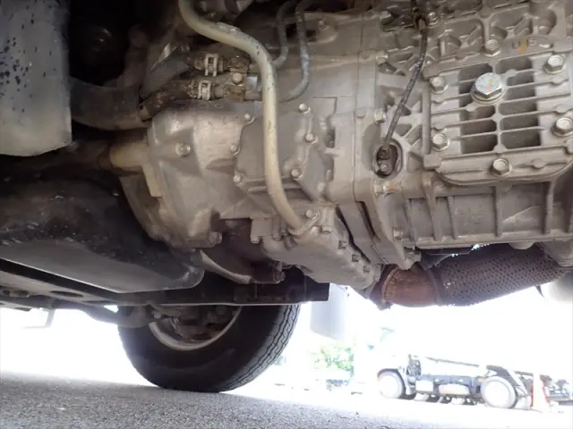 いすゞ エルフ TPG-NJR85A(2WD)の写真32