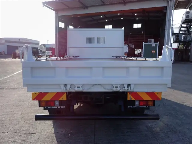 いすゞ フォワード 2PG-FRR90S1(2WD)の写真5