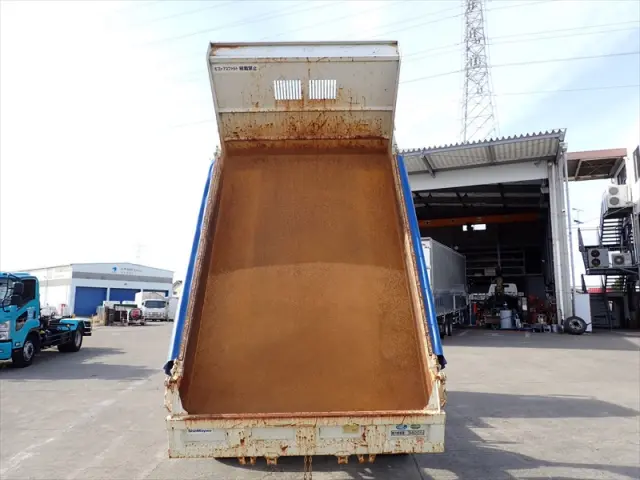 いすゞ フォワード 2PG-FRR90S1(2WD)の写真10