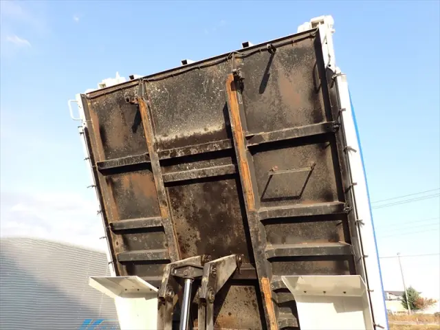 いすゞ フォワード 2PG-FRR90S1(2WD)の写真12