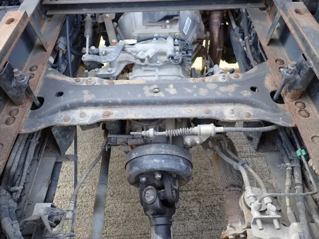 いすゞ フォワード 2PG-FRR90S1(2WD)の写真16