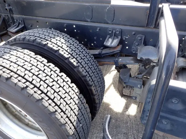 いすゞ フォワード 2PG-FRR90S1(2WD)の写真17