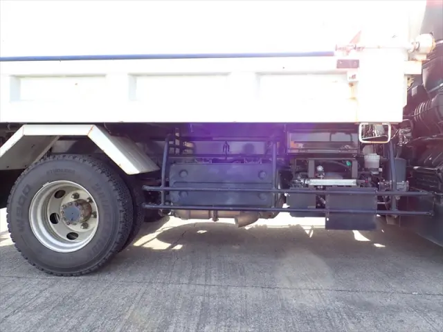 いすゞ フォワード 2PG-FRR90S1(2WD)の写真24