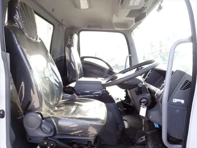 いすゞ フォワード 2PG-FRR90S1(2WD)の写真34